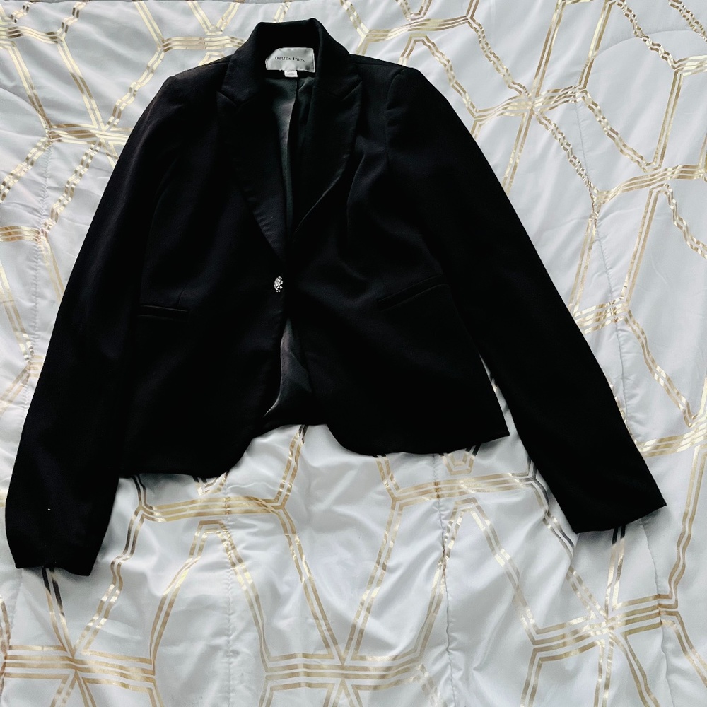Women’s Black Blazer
